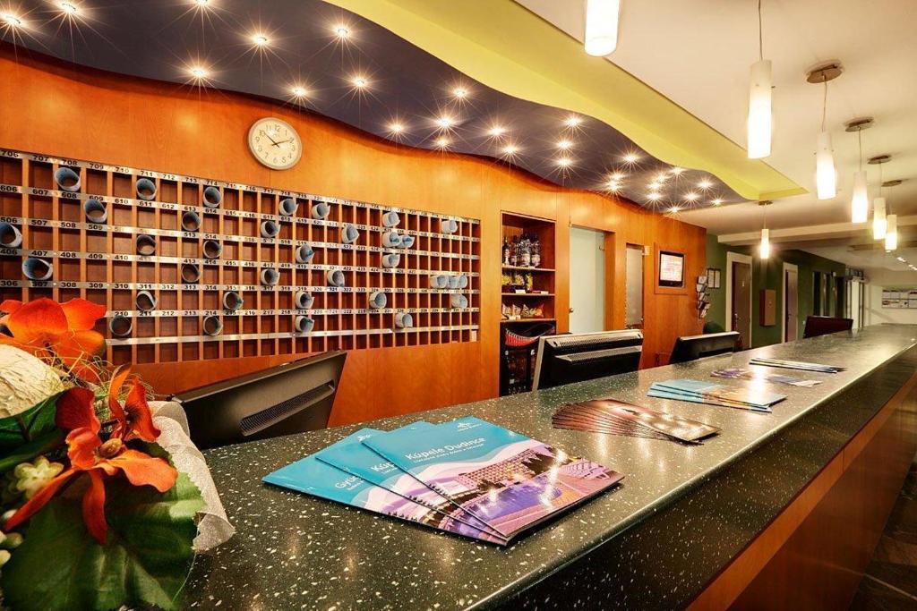 Kupelny Hotel Rubin ドゥディンツェ エクステリア 写真