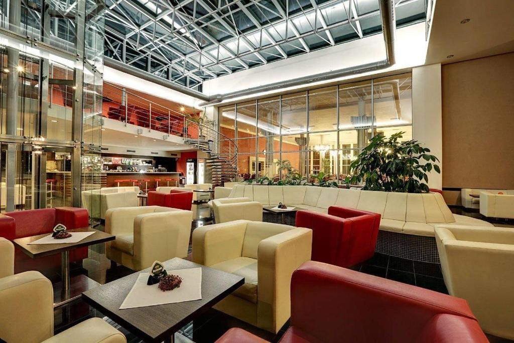 Kupelny Hotel Rubin ドゥディンツェ エクステリア 写真